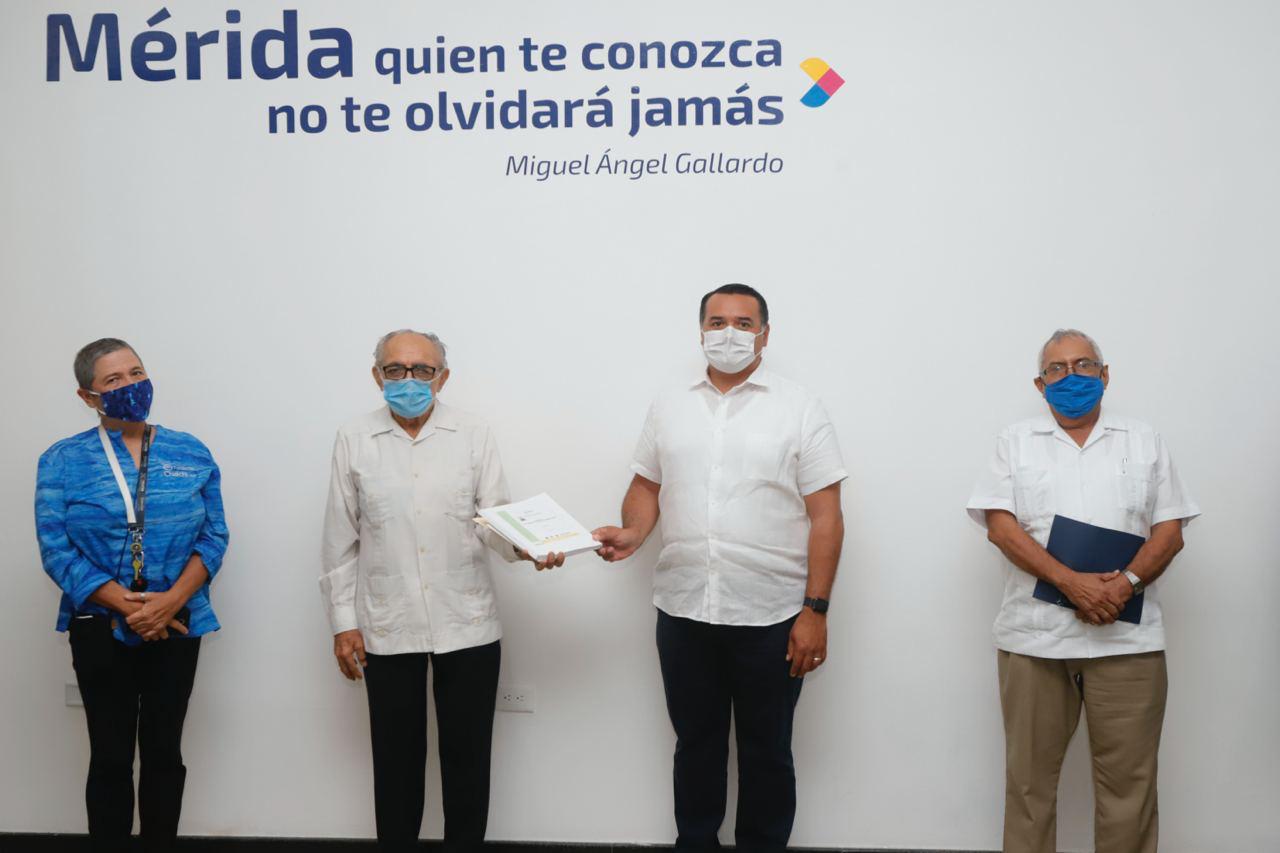 Renán Barrera recibe a grupo de vecinos de La Plancha